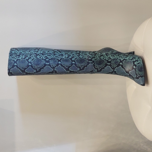 Gianni Bini Knee High Heel Boots Leather Snakeskin Blue Black Side Zip Sexy 7 - Picture 3 of 7